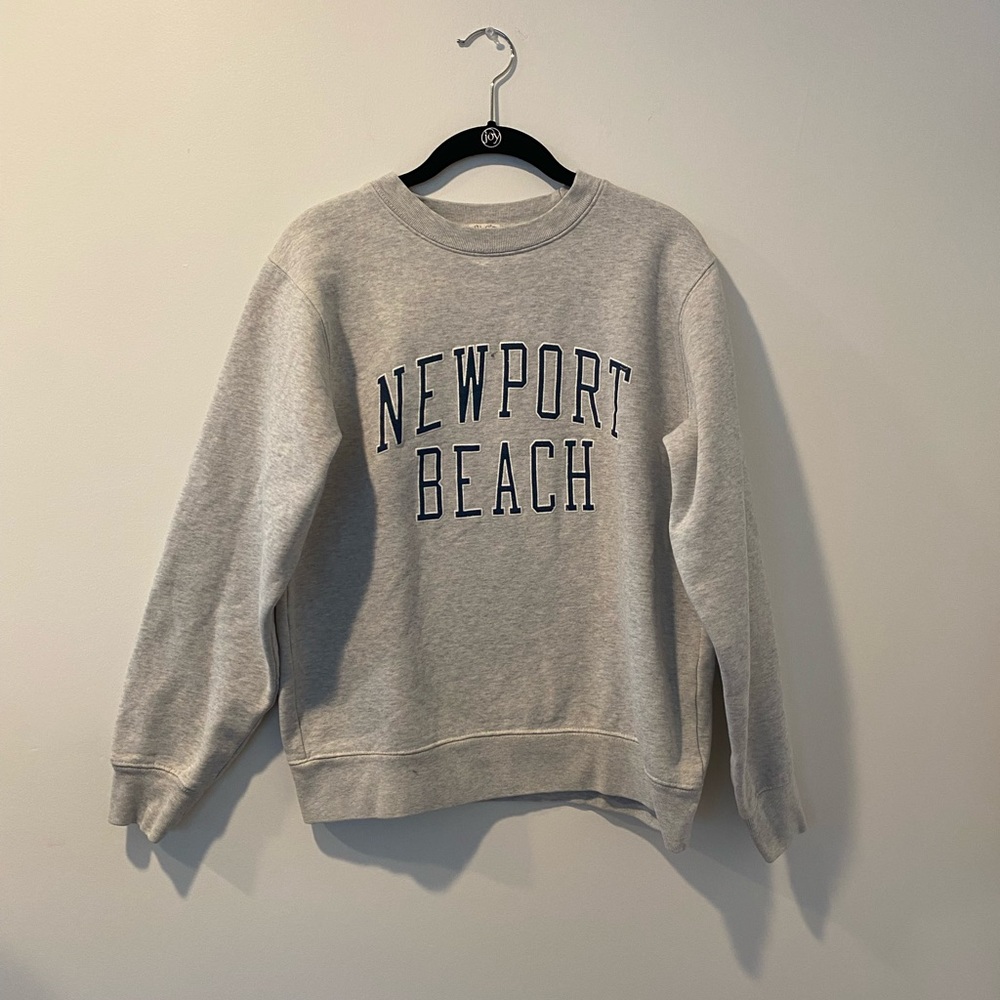 Brandy Melville Newport Beach Gray Crewneck Sweatshirt